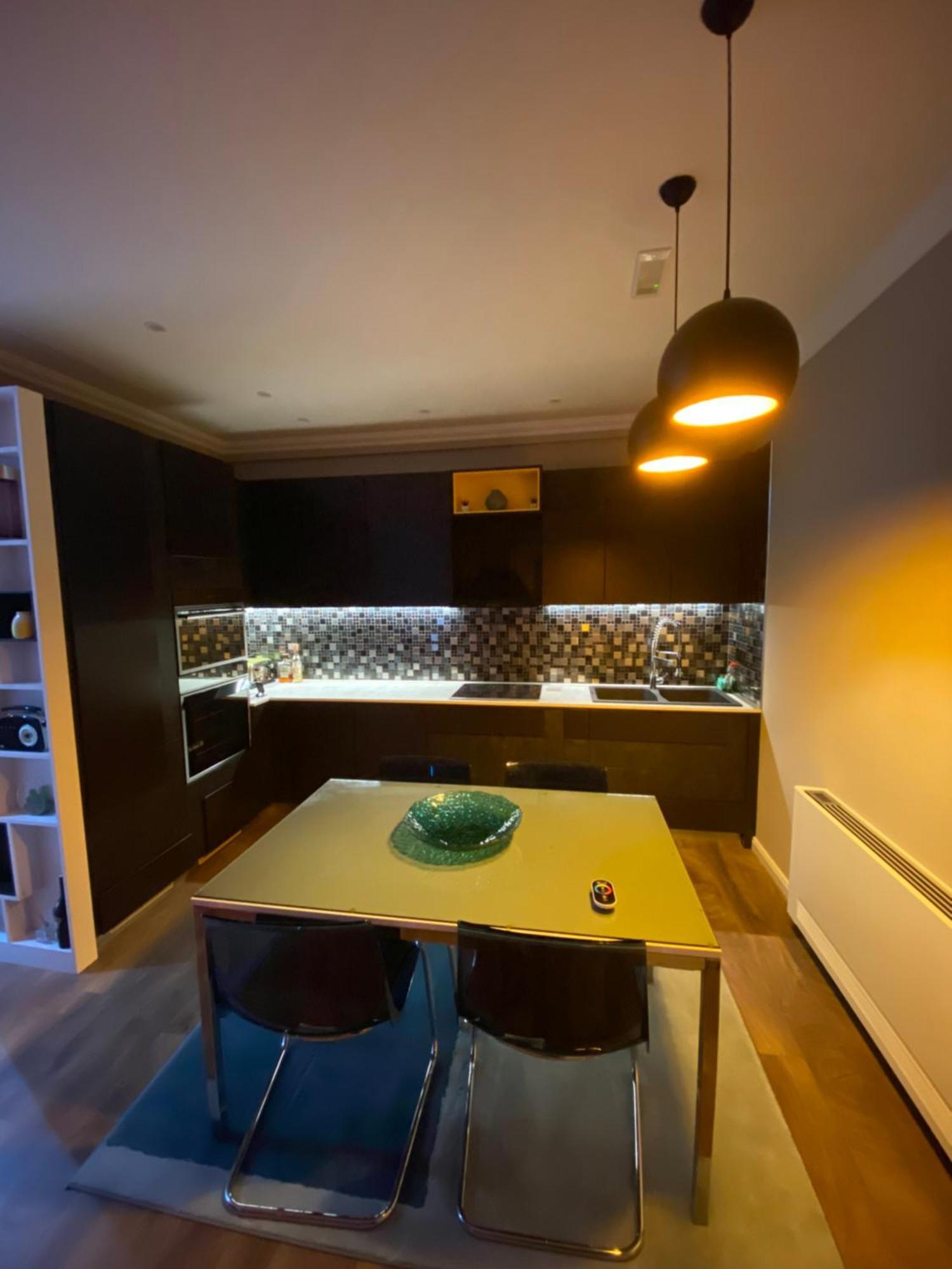 Luxurious In Apartment *
