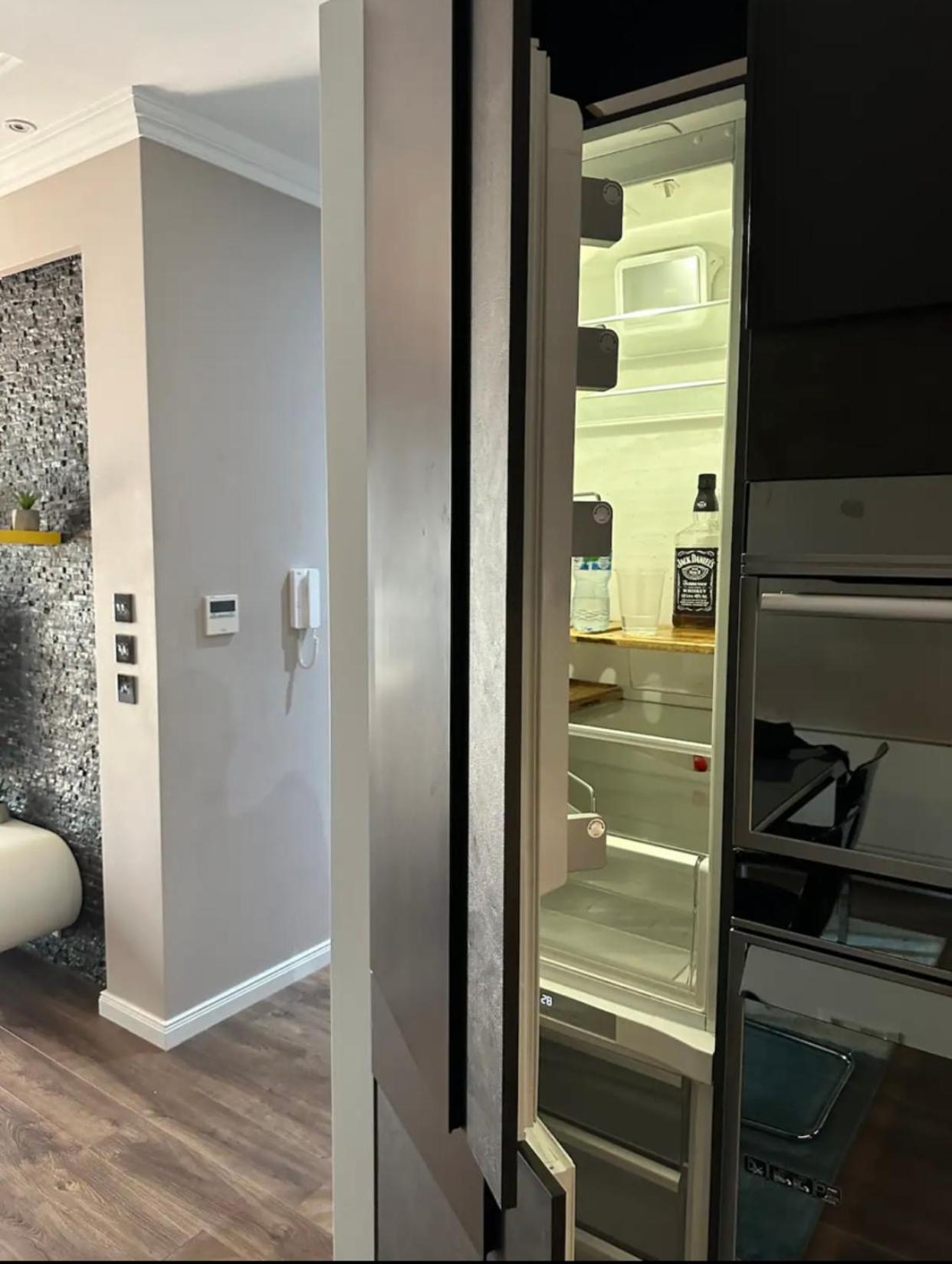 Luxurious In Apartment Tirana